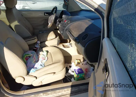 2009 Volkswagen New Beetle 2.5L z USA, uszkodzony, nr VIN 3VWPW31C39M500992